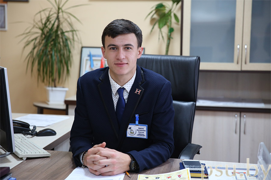 М.А. Моштыль, проректор-дублер по административно-хозяйственной работе М.А. Моштыль, проректор-дублер по административно-хозяйственной работе