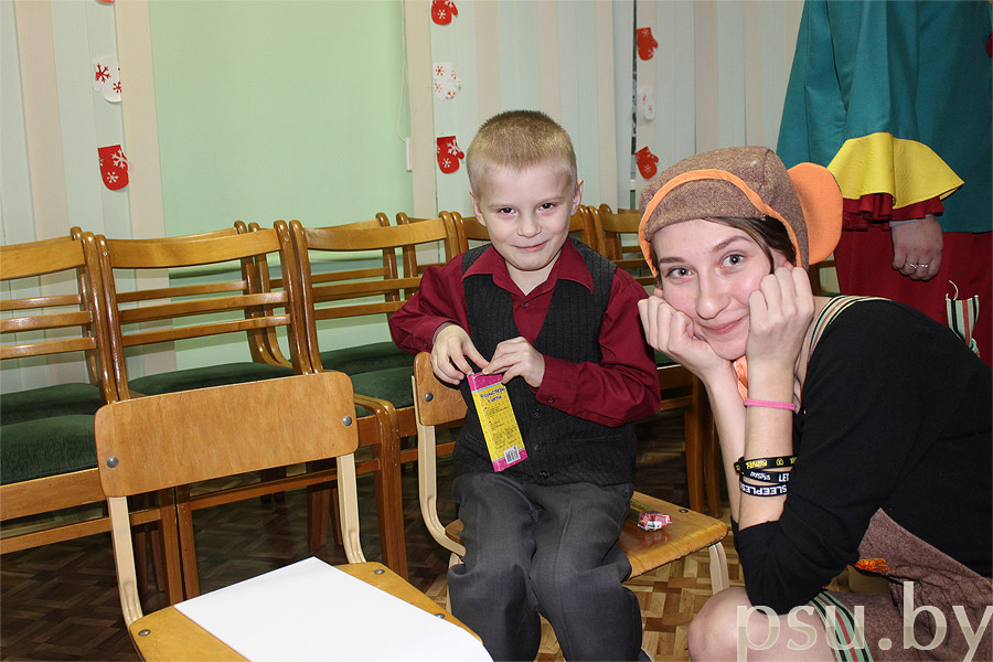 Новогодние подарки для детей из социального приюта Новогодние подарки для детей из социального приюта