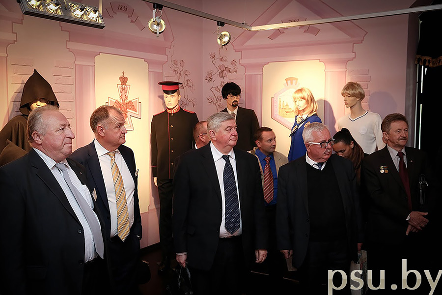 Падчас экскурсіi па Полацкаму калегіуму Падчас экскурсіi па Полацкаму калегіуму