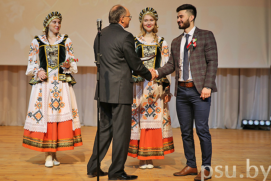 Акмырат Ниязмаммедов Акмырат Ниязмаммедов