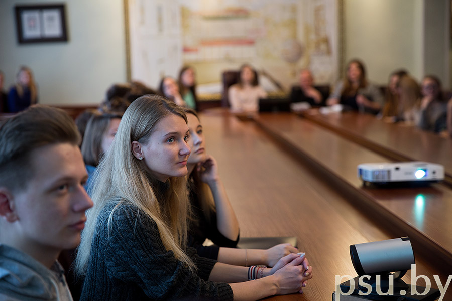 Students of the Faculty of Finance and Economics Students of the Faculty of Finance and Economics
