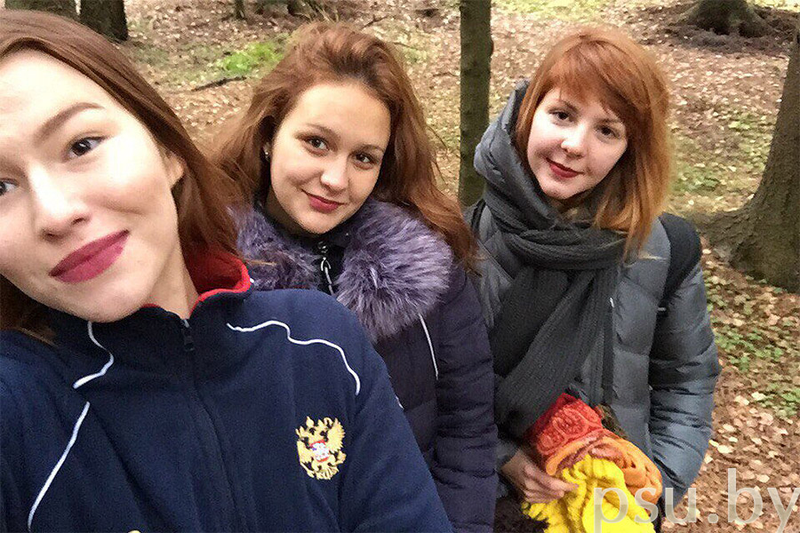 Алиса Нонге, Софья Аксенова и Полина Жукова Алиса Нонге, Софья Аксенова и Полина Жукова