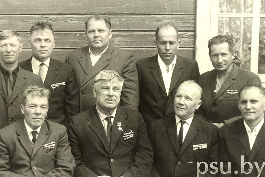 Встреча Г.П. Грозберга с однополчанами, 1965 г. Встреча Г.П. Грозберга с однополчанами, 1965 г.