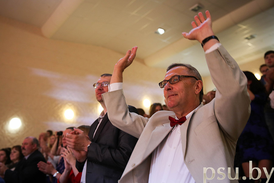 В.Н. Лухверчик: «Без веры в собственные силы и здорового оптимизма трудно быть успешным и счастливым» В.Н. Лухверчик: «Без веры в собственные силы и оптимизма трудно быть успешным и счастливым»
