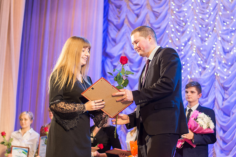 Елена Владимировна Бобкова, студентка 2 курса ИСФ, командир волонтерского отряда «Добряне» Елена Владимировна Бобкова