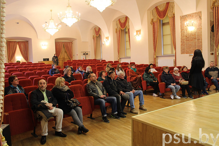 Актовый зал Полоцкого коллегиума принял гостей РФ Актовый зал Полоцкого коллегиума