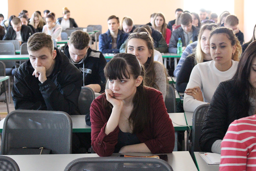 Встреча студентов юридического факультета с Натальей Аркадьевной Белько Встреча студентов с Натальей Аркадьевной Белько