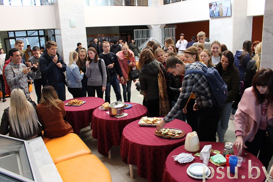 Students Tasting Turkmen National Cuisine Students Tasting Turkmen National Cuisine