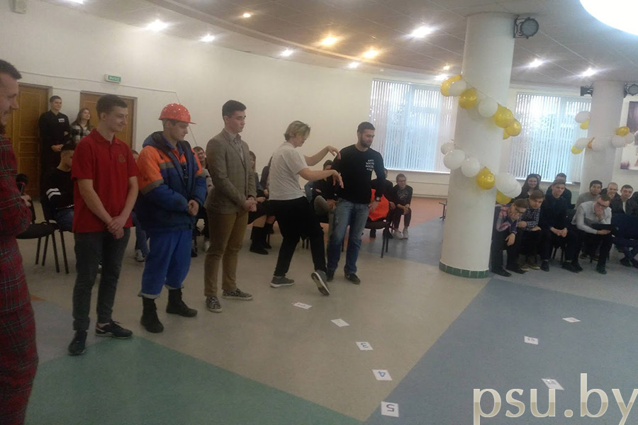 игра «Веселые гонки» игра «Веселые гонки»