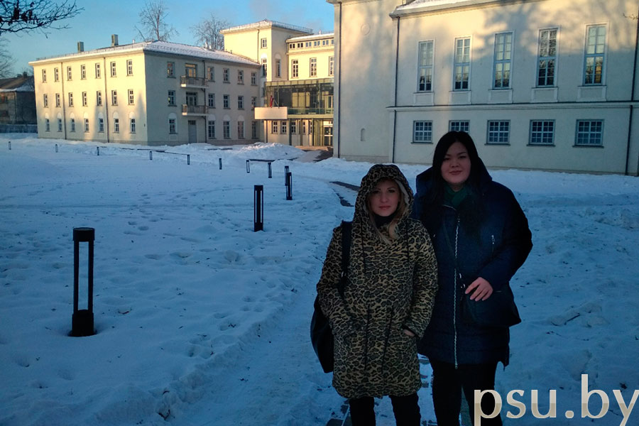 Yulia Bimbat and Nursoltan Myradova, Master’s degree students Yulia Bimbat and Nursoltan Myradova