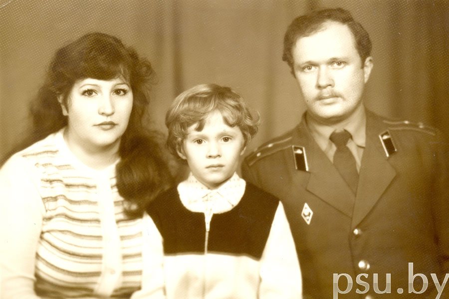 С родителями Алисой Леонидовной и Анатолием Александровичем С родителями Алисой Леонидовной и Анатолием Александровичем