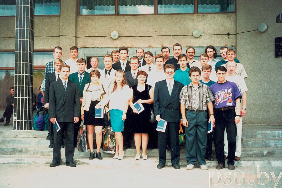 Выпускники группы 93-РТ с преподавателями, 1998 г. Выпускники группы 93-РТ, 1998
