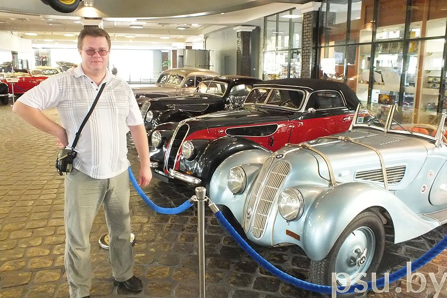 В частном музее автомобилей. Москва В частном музее автомобилей