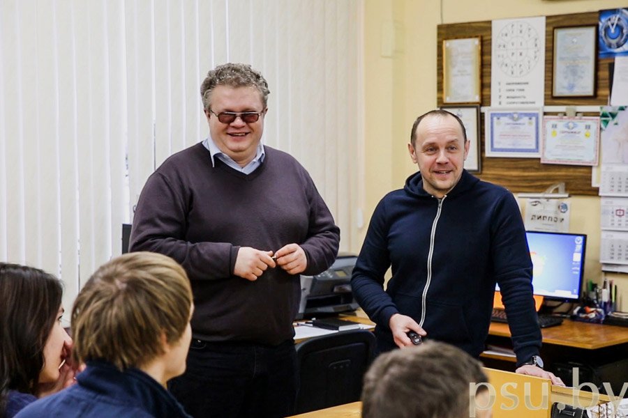 Д.А. Антонович и С.Н. Абраменко на занятиях со студентами Д.А. Антонович и С.Н. Абраменко на занятиях