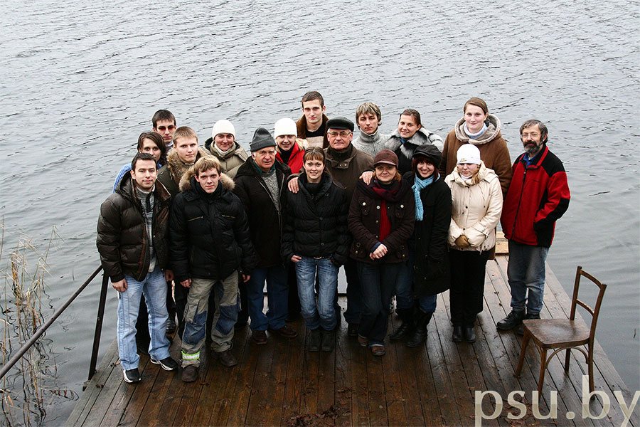 Л.А. Поляков со студентами и преподавателями