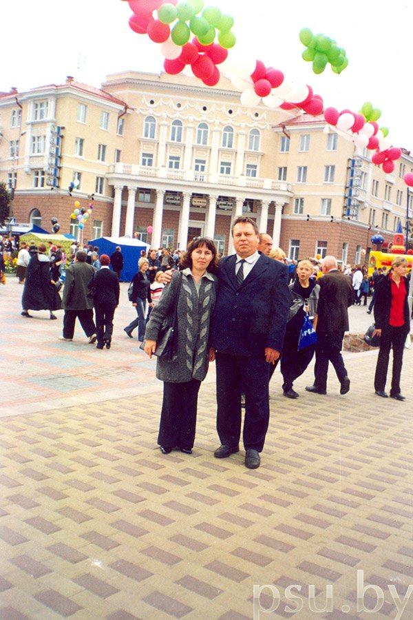 С отцом. Сентябрь 2003. С отцом. Сентябрь 2003.