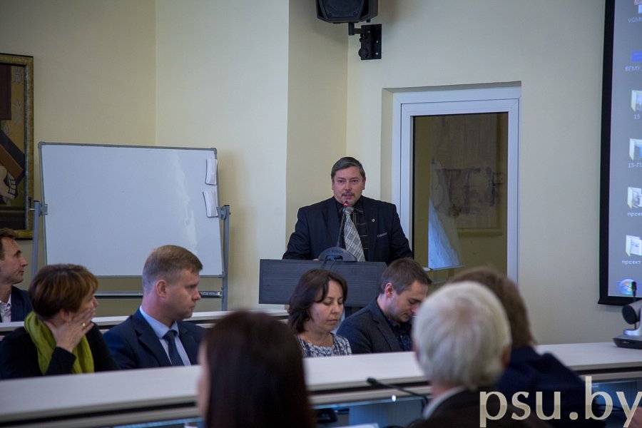 Д.О. Глухов с докладом Д.О. Глухов