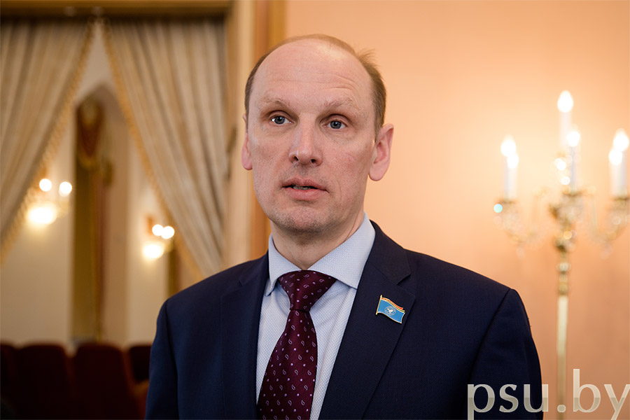 Максим Владимирович Мисько, заместитель председателя Постоянной комиссии по законодательству Палаты представителей Национального собрания РБ, председатель Правления ОО «Белорусский фонд мира» Максим Владимирович Мисько