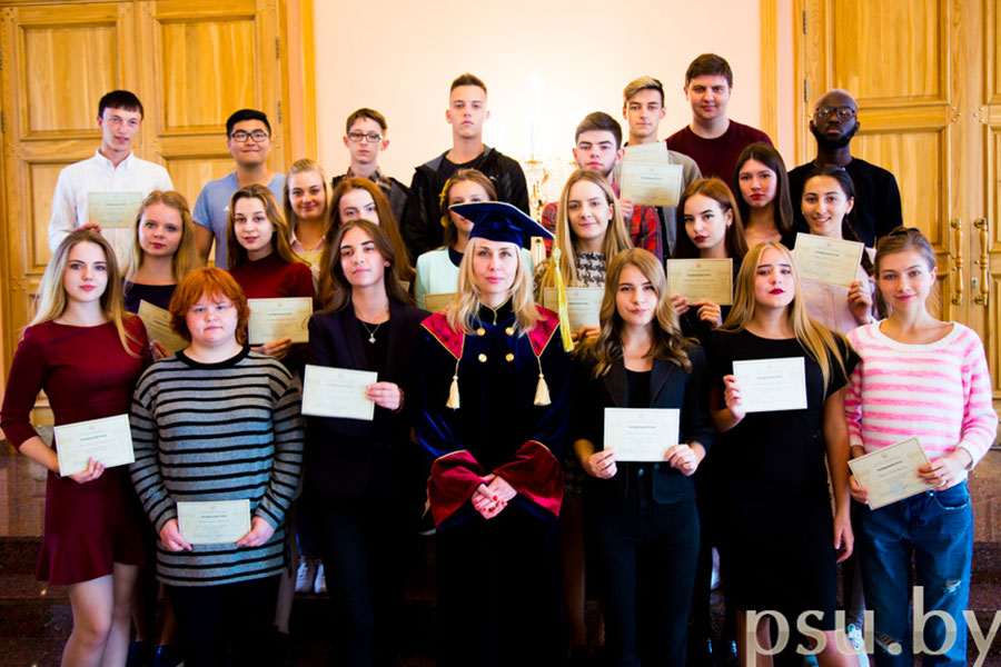 A.R. Lavrinenko with 1st-year Students A.R. Lavrinenko with 1st-year Students