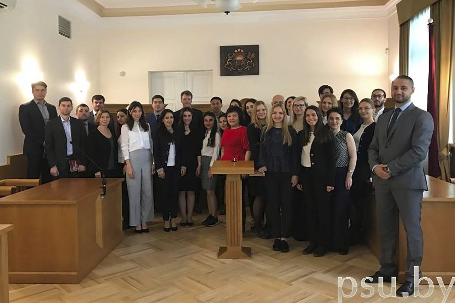 Group Photo of all the Intership Participants Group Photo