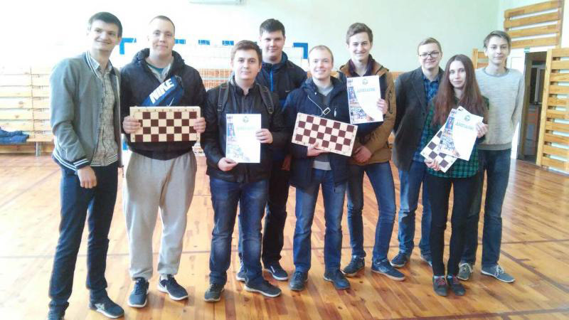 Участники и победители соревнований по шахматам
