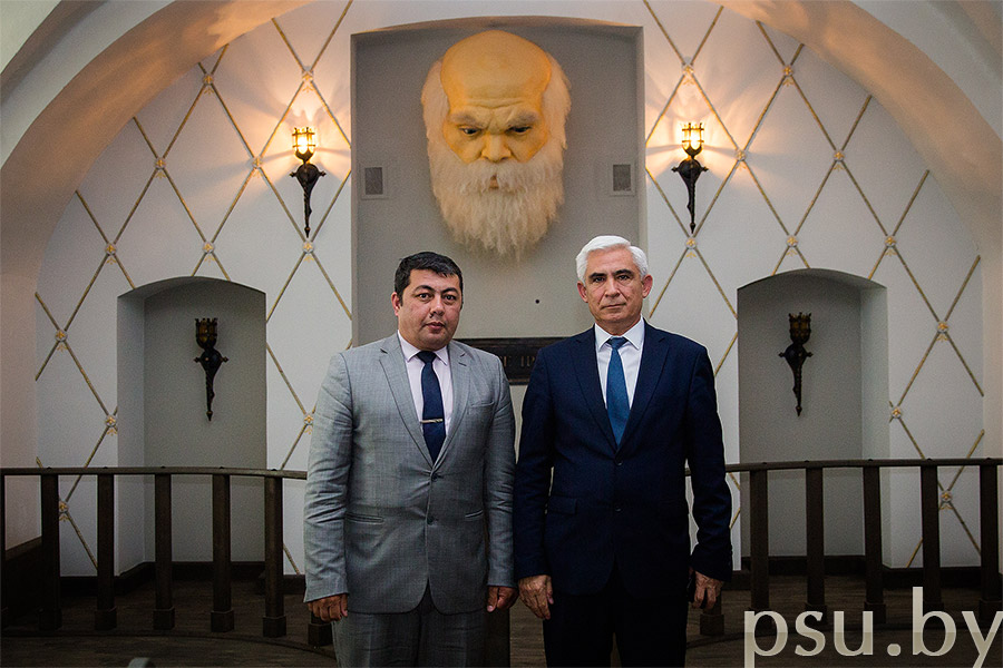 Ректор Акрамжон Султанмурадович Юлдашев и Фарход Шарабидинович Алимов Акрамжон Султанмурадович Юлдашев и Фарход Шарабидинович Алимов