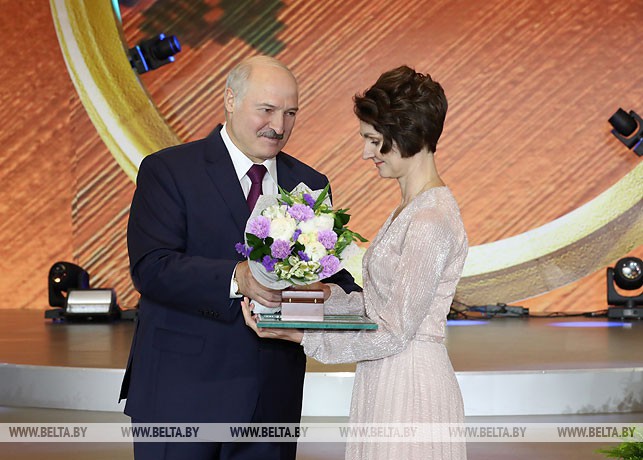 Александр Григорьевич Лукашенко и Алеся Иосифовна Корсак А.Г. Лукашенко и А.И. Корсак