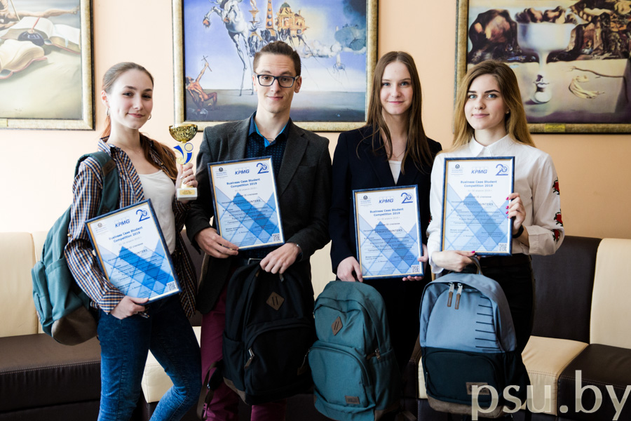 The team of the Faculty of Finance and Economics #PROFITHUNTERS Team of the Faculty of Finance and Economics