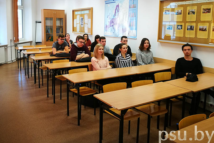 The students of the Faculty of Economics The students of the Faculty of Economics