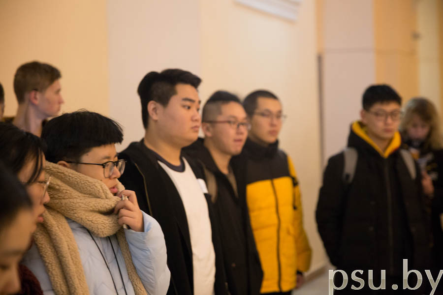 Chinese students and guests of our University Chinese students and guests