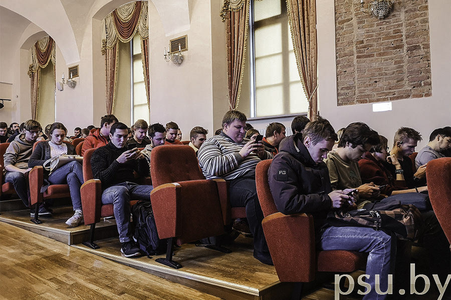 Студенты факультета информационных технологий Студенты ФИТ