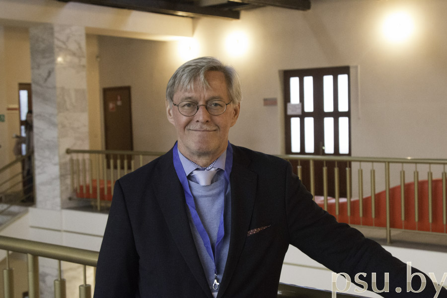 Klaus Holschemacher, Professor, Dr.-ing., Director of the Structural Concrete Institute, Leipzig University of Applied Sciences Klaus Holschemacher