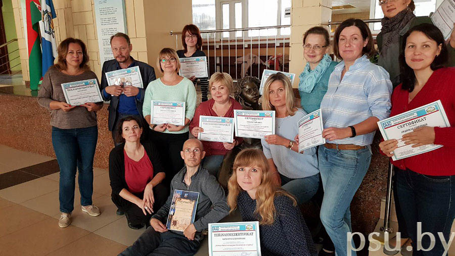Seminar participants with certificates Seminar participants with certificates