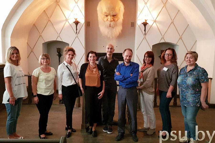 Seminar participants on a tour of the Polotsk Collegium Seminar participants in the Polotsk Collegium