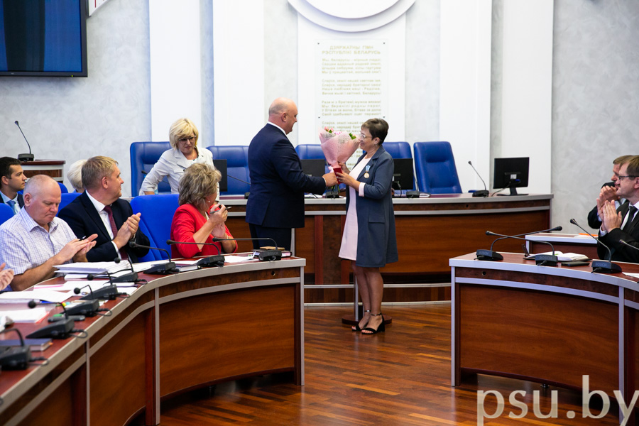 Награждение А.А. Молчановой Награждение А.А. Молчановой