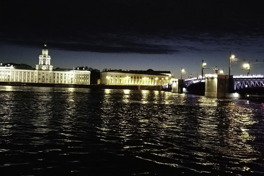 Saint-Petersburg Saint-Petersburg