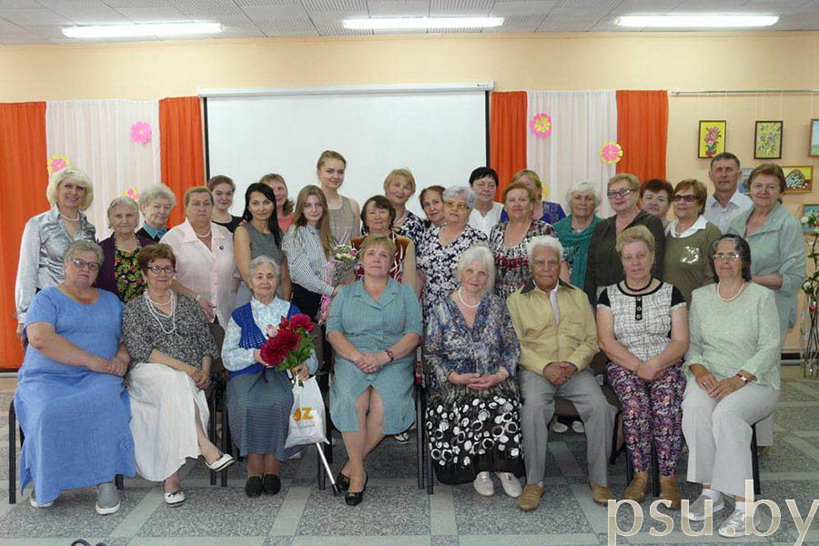 Работа в Центре социального обслуживания населения г. Новополоцка Работа в Центре социального обслуживания населения