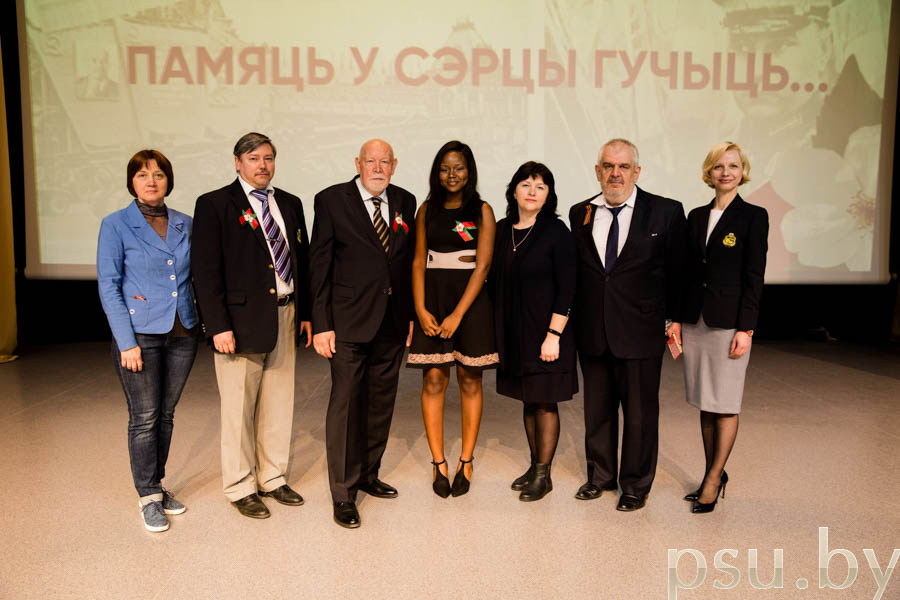 Семира Гончо и преподаватели ФИТ