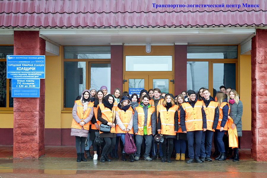 На городской товарной станции Колядичи На городской товарной станции