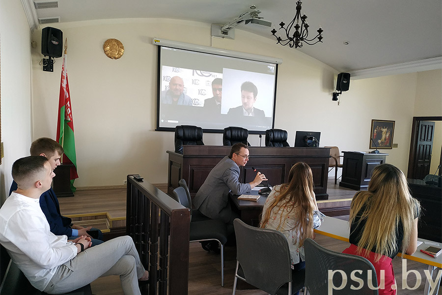 Круглый стол на тему «Правовая политика в сфере формирования электронного государства в России и за рубежом» Круглый стол на юридическом факультете