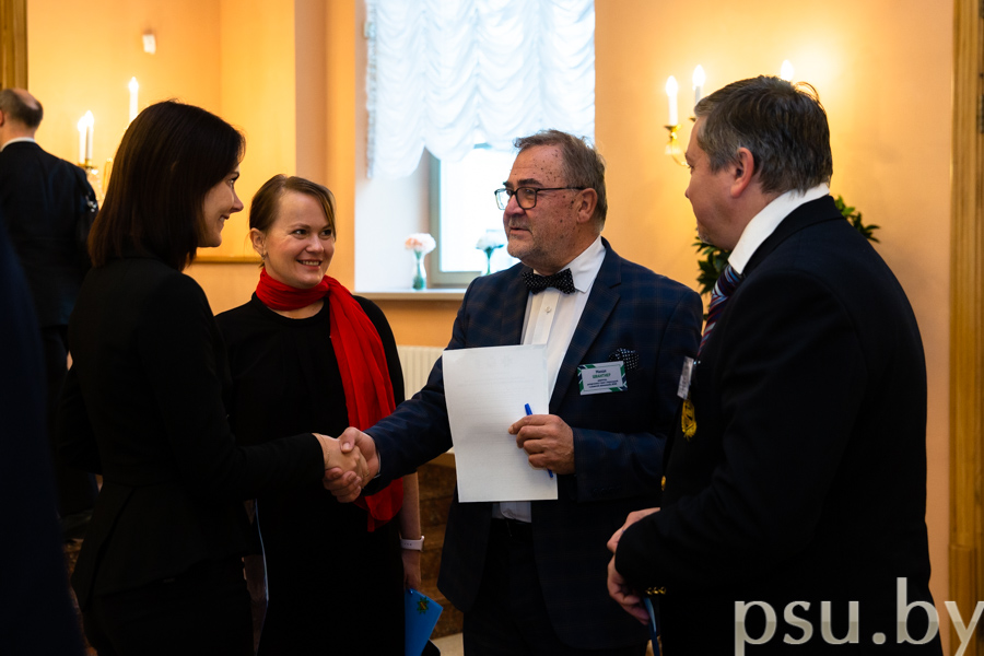The Meeting of the Guests The Meeting of the Guests
