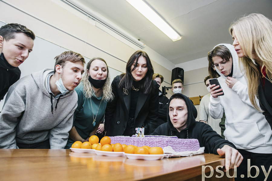 Задувание свечей Задувание свечей