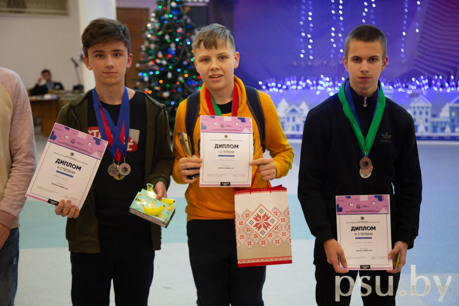Призёры в дисциплине кубик Рубика 3х3 Призёры кубика Рубика 3х3