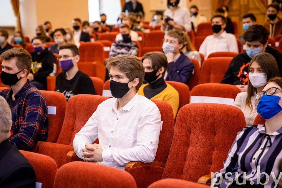 Студенты факультета информационный технологий Студенты ФИТ