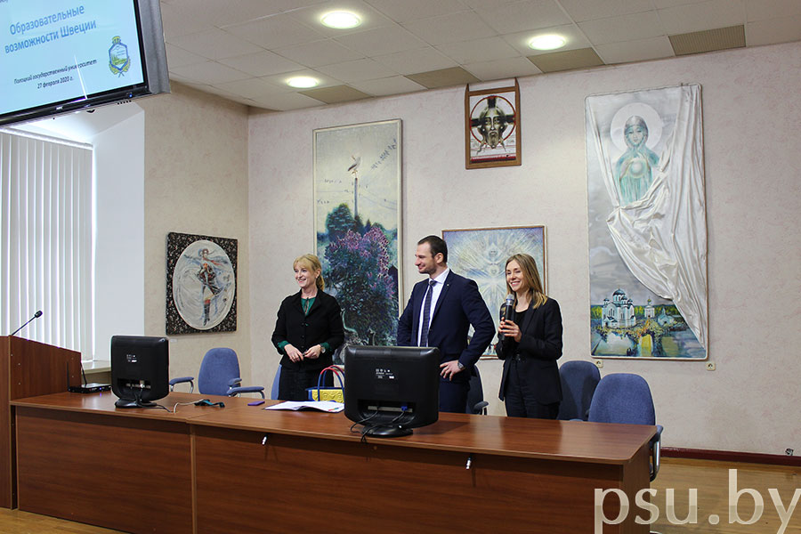 Meeting of the Ambassador of Sweden with students of the Faculty of Humanities Meeting of the Ambassador of Sweden with students