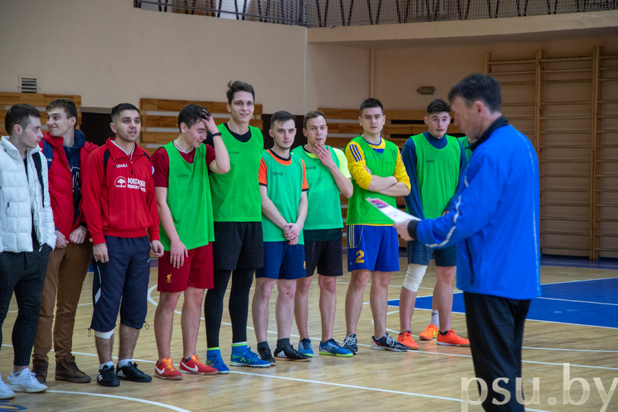 sbornaya komanda gf chempion universiteta po mini futbolu 3