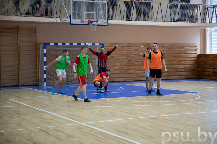 sbornaya komanda gf chempion universiteta po mini futbolu 6