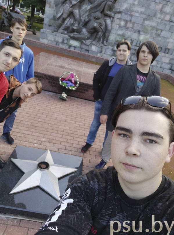 Памятник освободителям Полоцка Памятник освободителям Полоцка