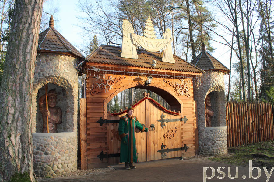 Скульптуры сказочных персонажей Скульптуры сказочных персонажей