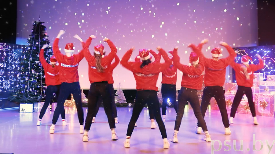 Выступление «TORYDANCE» Выступление «TORYDANCE»